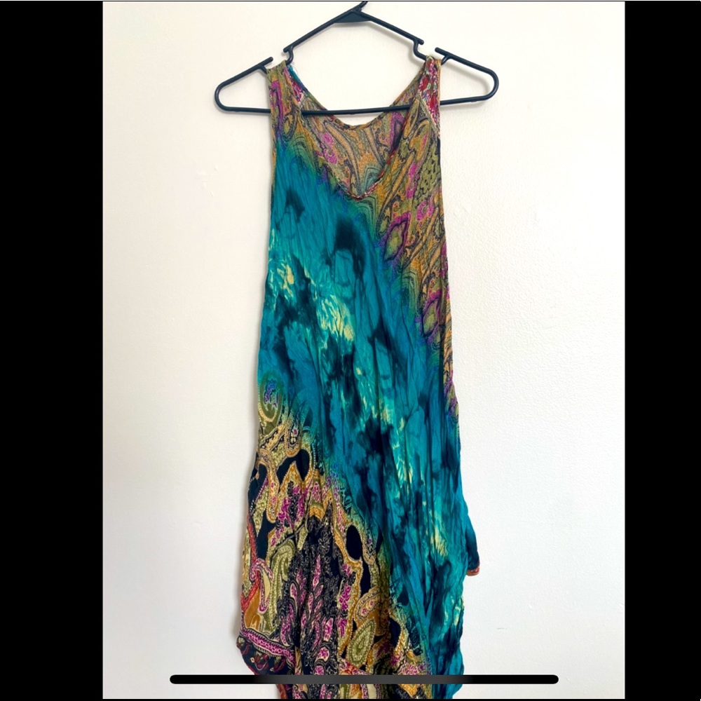 Casual and colorful boho midi dress. One size